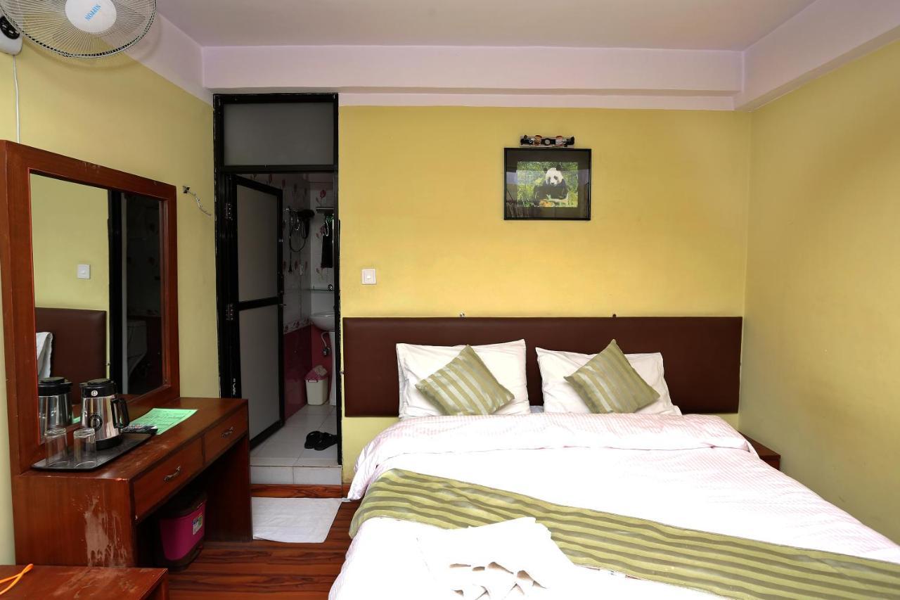 New Hotel Panda Catmandu Exterior foto