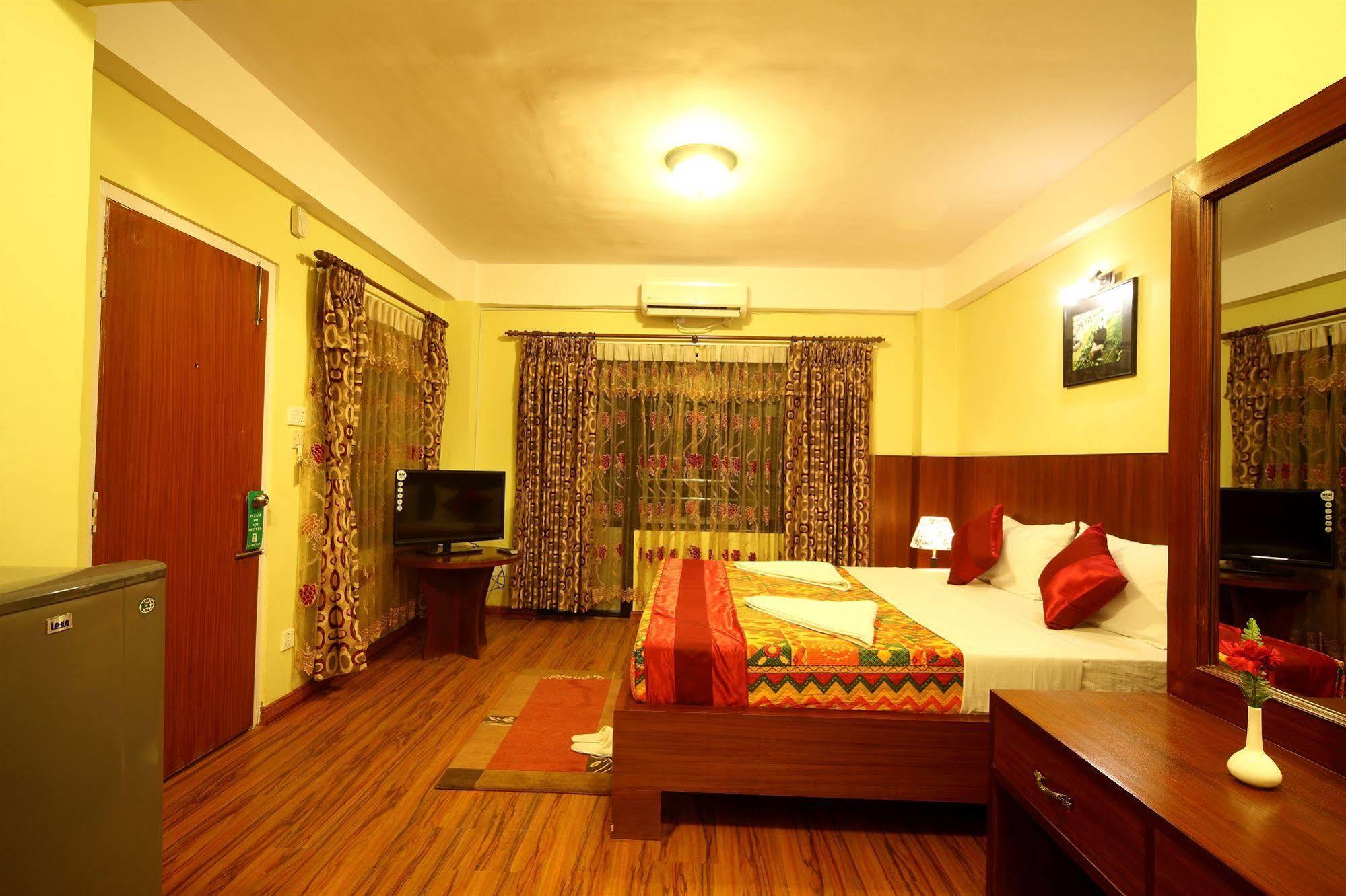 New Hotel Panda Catmandu Exterior foto